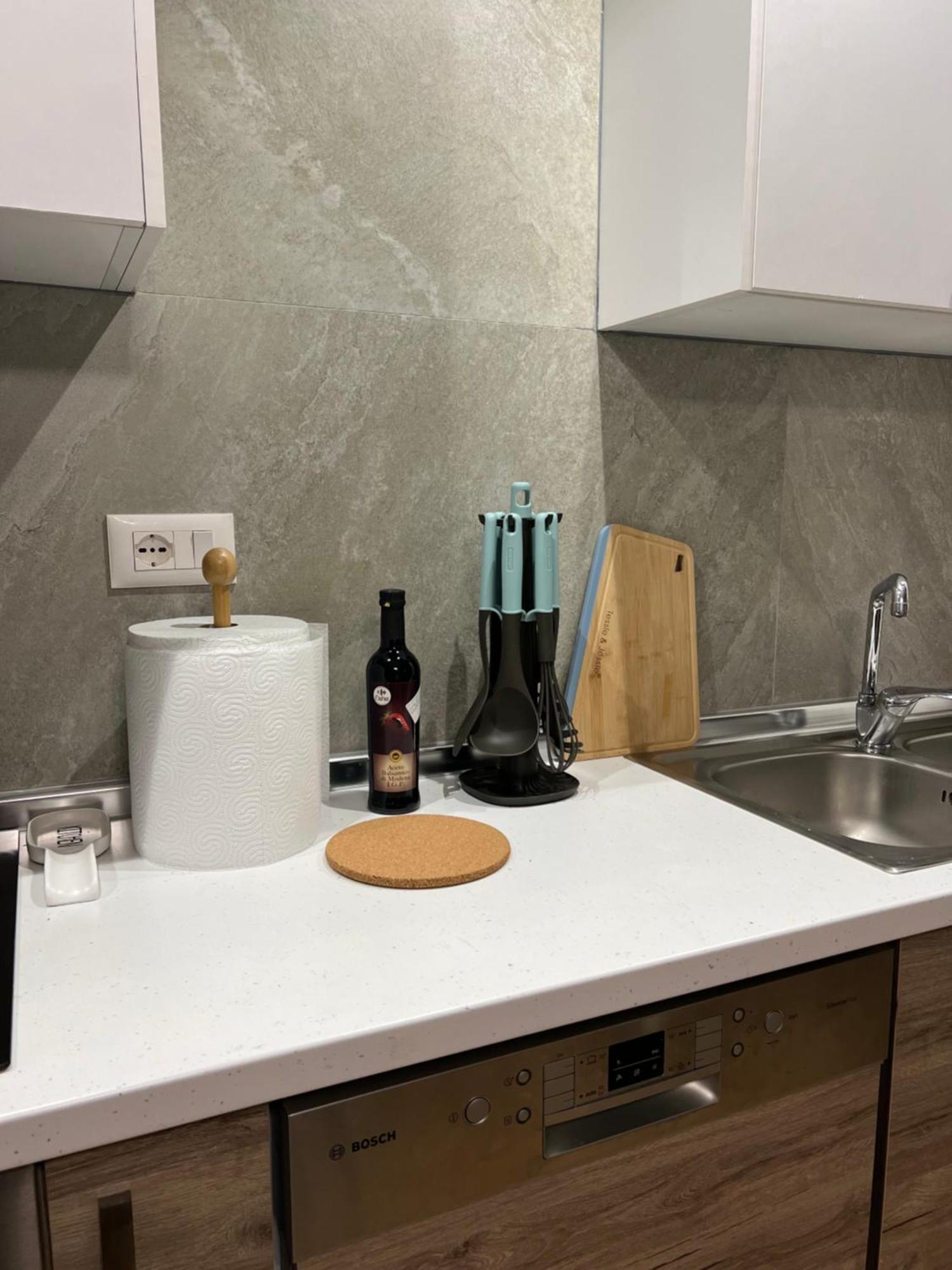 Port View Apartment 1 ドゥラス エクステリア 写真