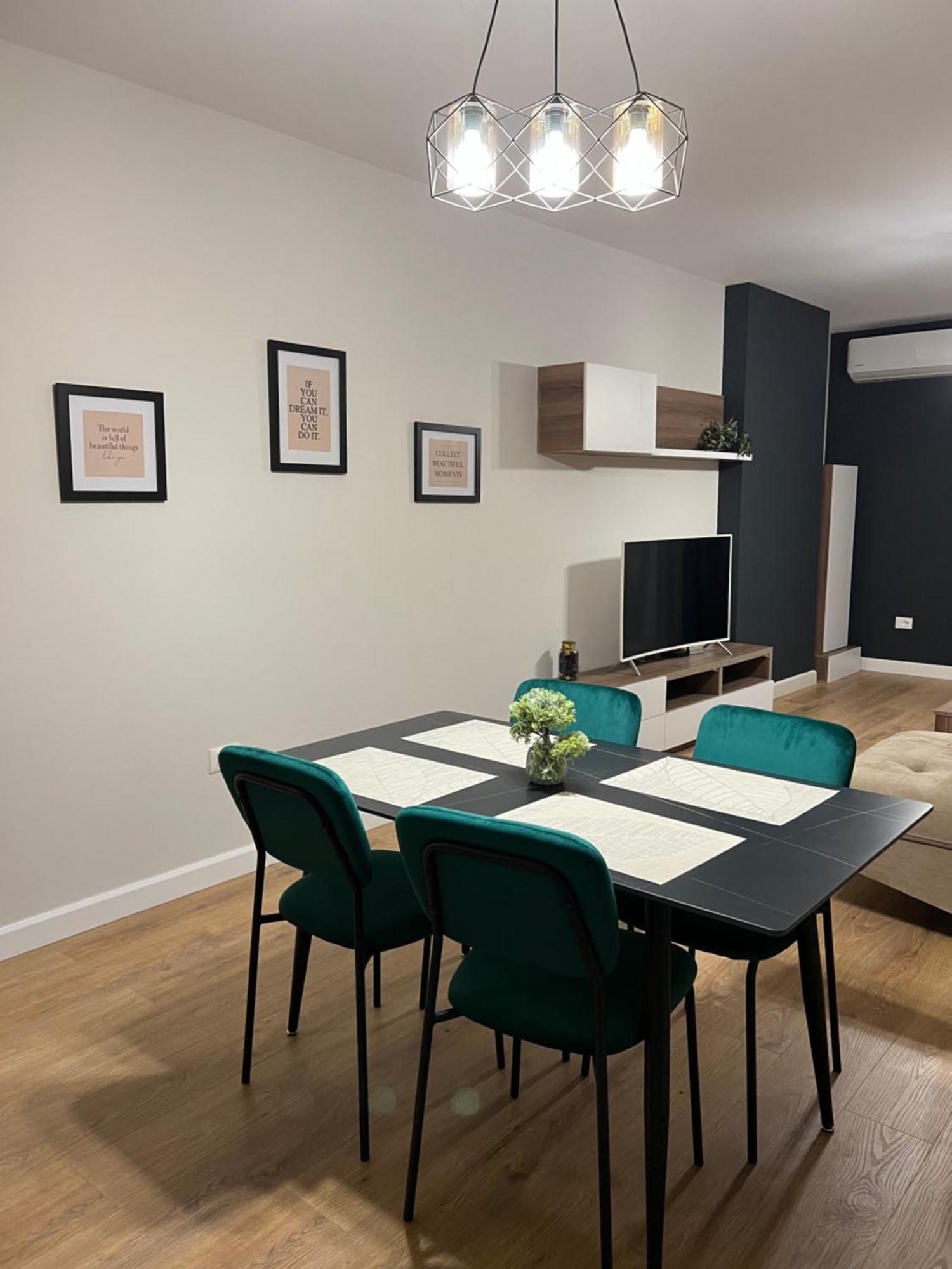 Port View Apartment 1 ドゥラス エクステリア 写真